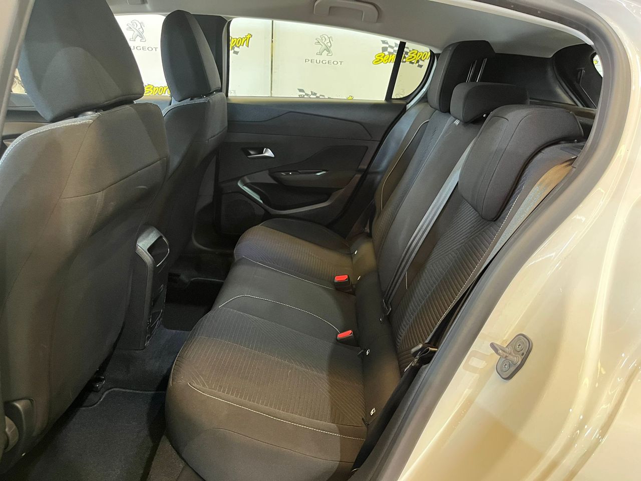 Peugeot 308 5P Active Pack BlueHDi 130 S&S EAT8 - Foto 12