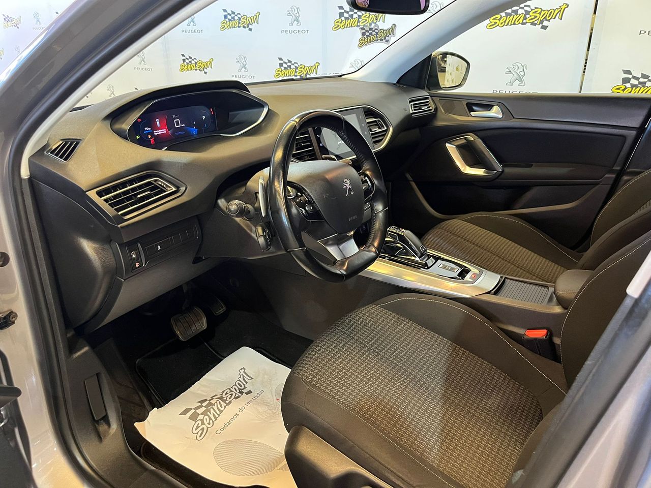 Peugeot 308 SW Active Pack BlueHDi 130 S&S EAT8 - Foto 13