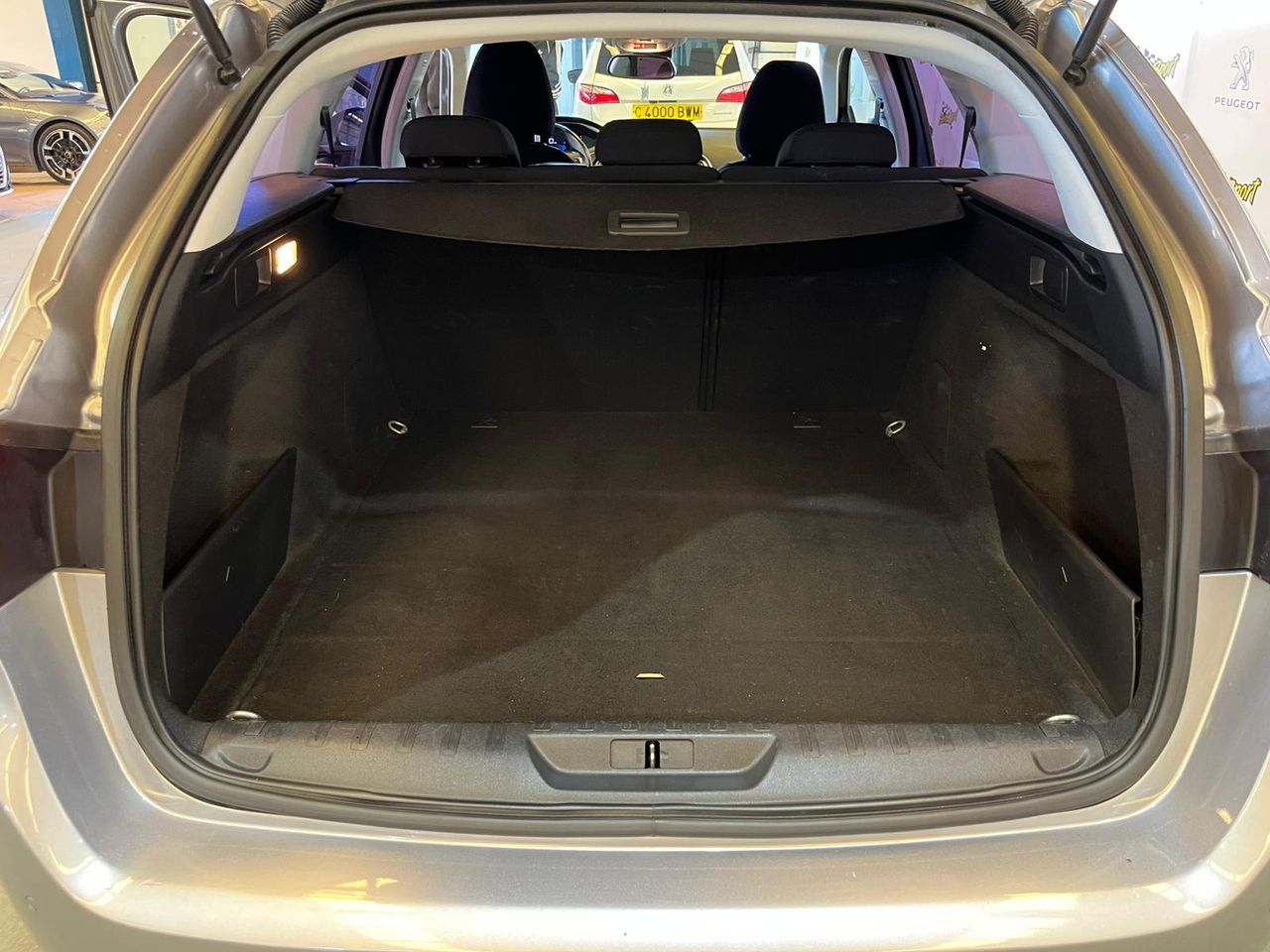 Peugeot 308 SW Active Pack BlueHDi 130 S&S EAT8 - Foto 28