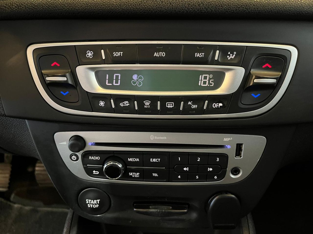 Renault Megane Sport Tourer Bose Energy dCi 110 S&S - Foto 14