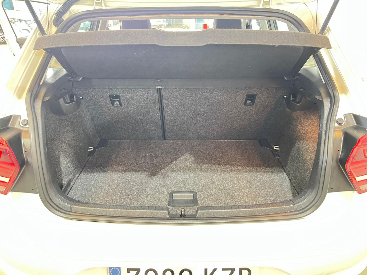 Volkswagen Polo Advance 1.6 TDI 70kW (95CV) - Foto 23