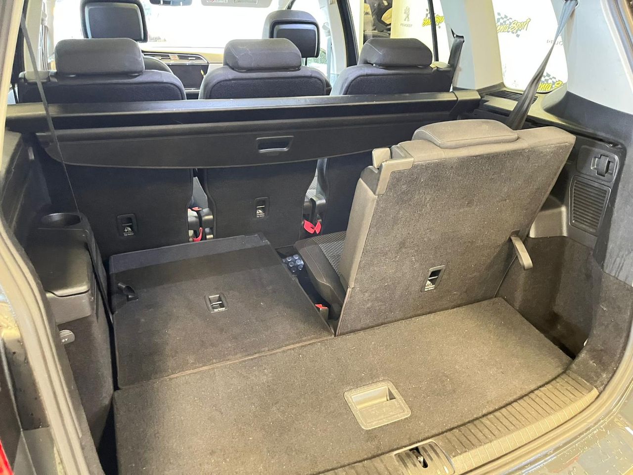 Volkswagen Touran Advance 2.0 TDI 110kW (150CV) DSG - Foto 23