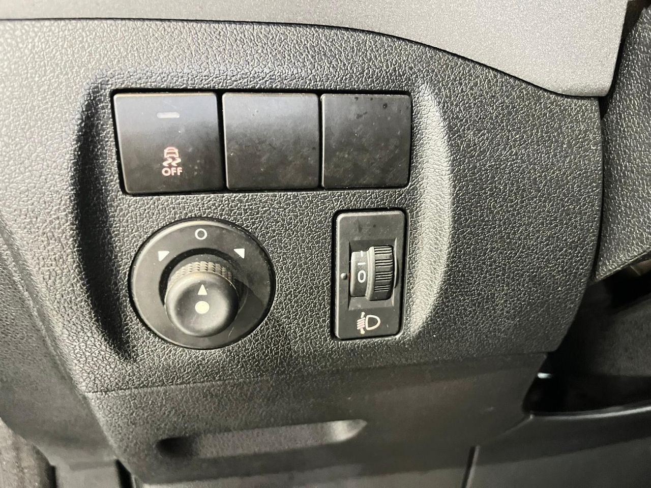 Peugeot Partner TEPEE Active 1.6 BlueHDi 100 - Foto 17