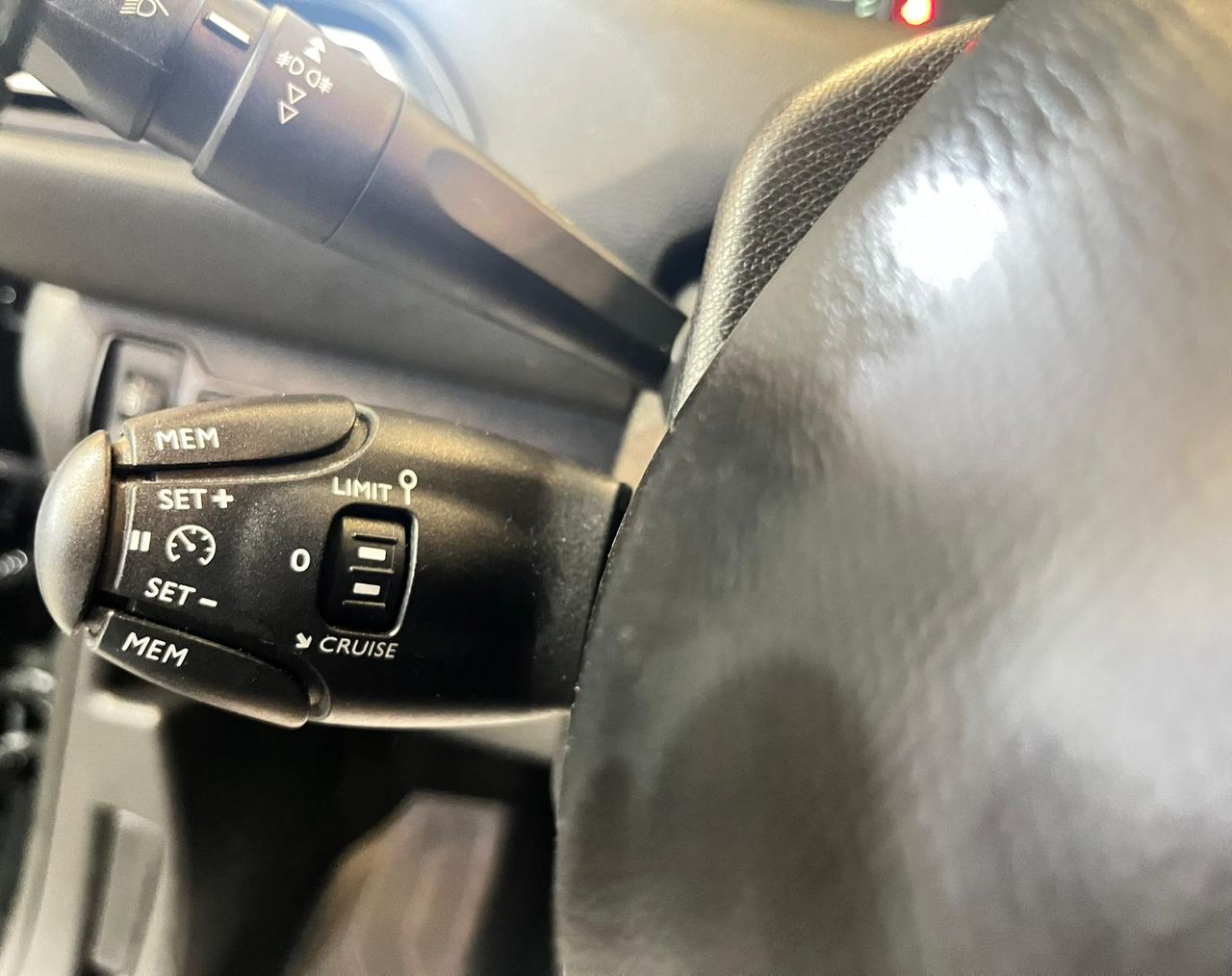 Peugeot 308 SW Active 1.6 BlueHDi 88KW (120CV) - Foto 24