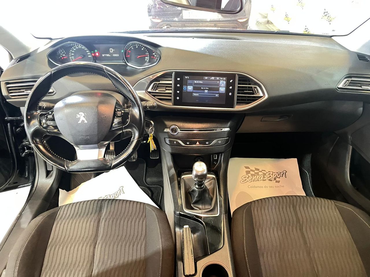 Peugeot 308 SW Active 1.6 BlueHDi 88KW (120CV) - Foto 12