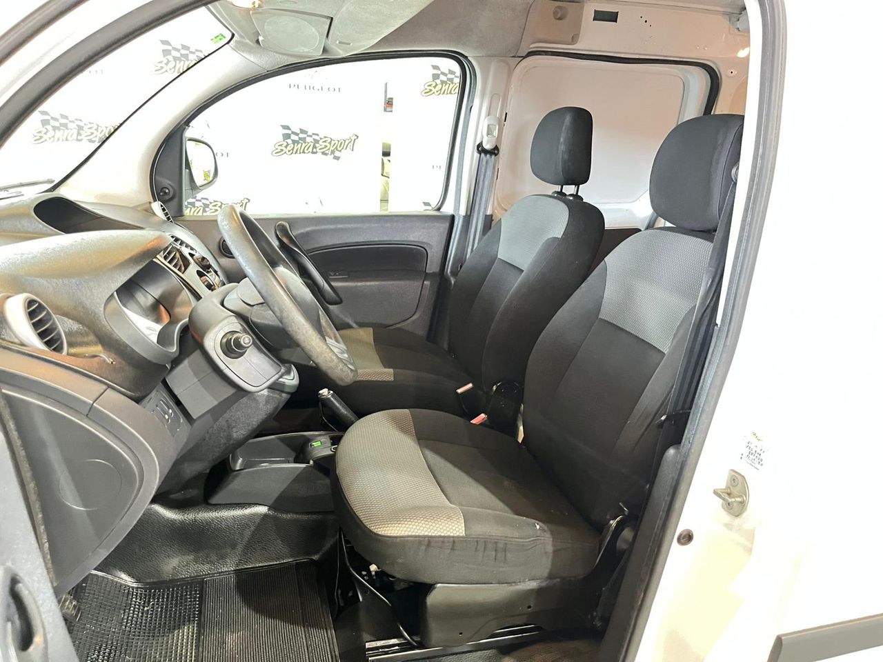 Renault Kangoo FURGON DCI 90CV - Foto 9