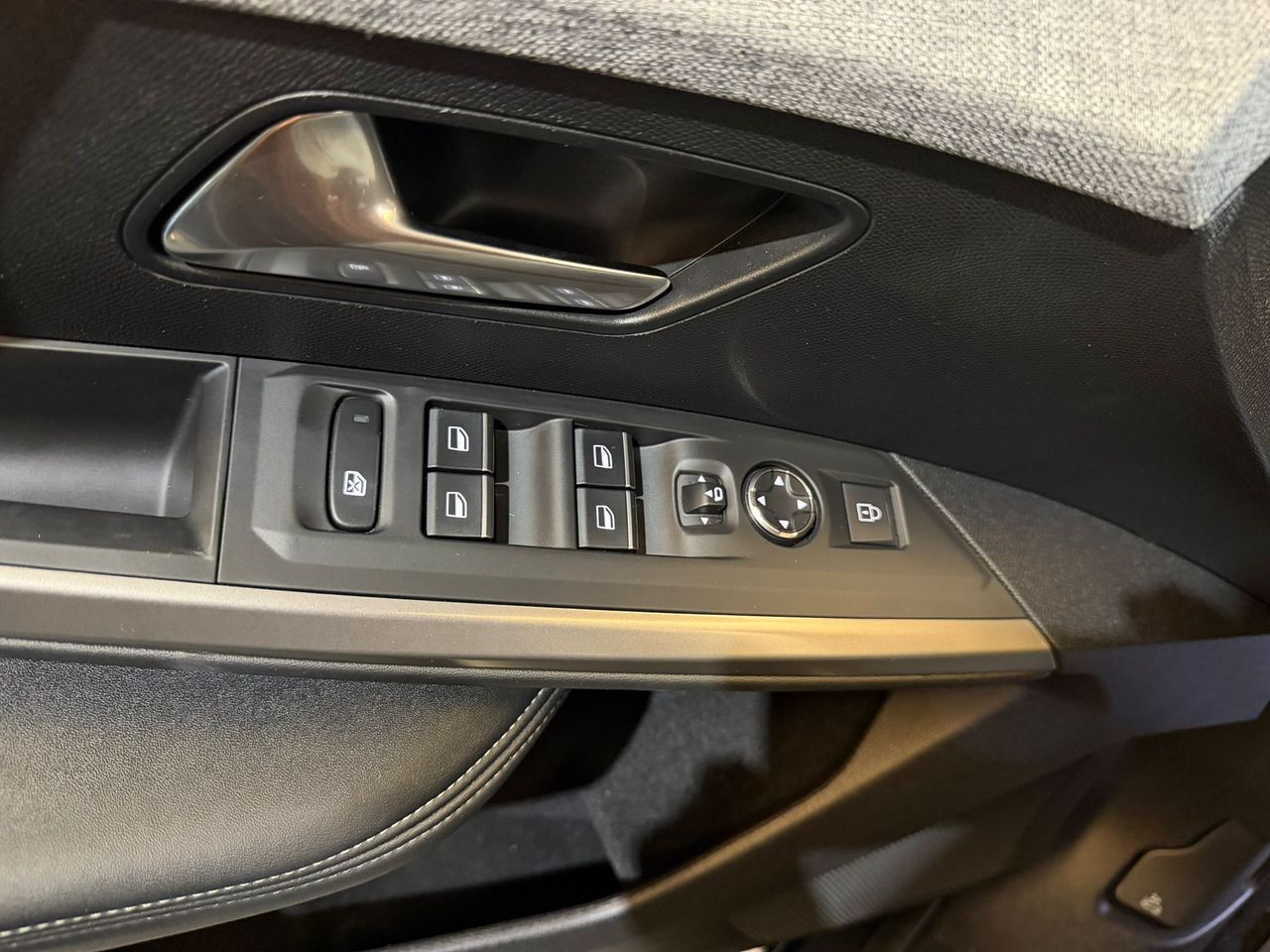 Peugeot 3008 Hybrid 1.2 107KW GT eDCS6 - Foto 21