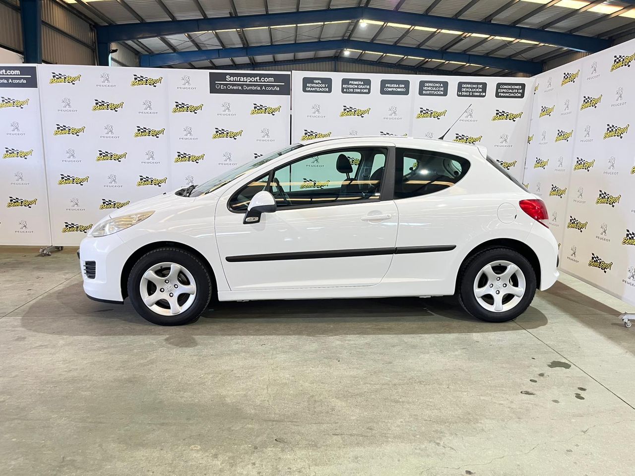 Peugeot 207 ACTIVE 1.6 HDI 92 FAP - Foto 4