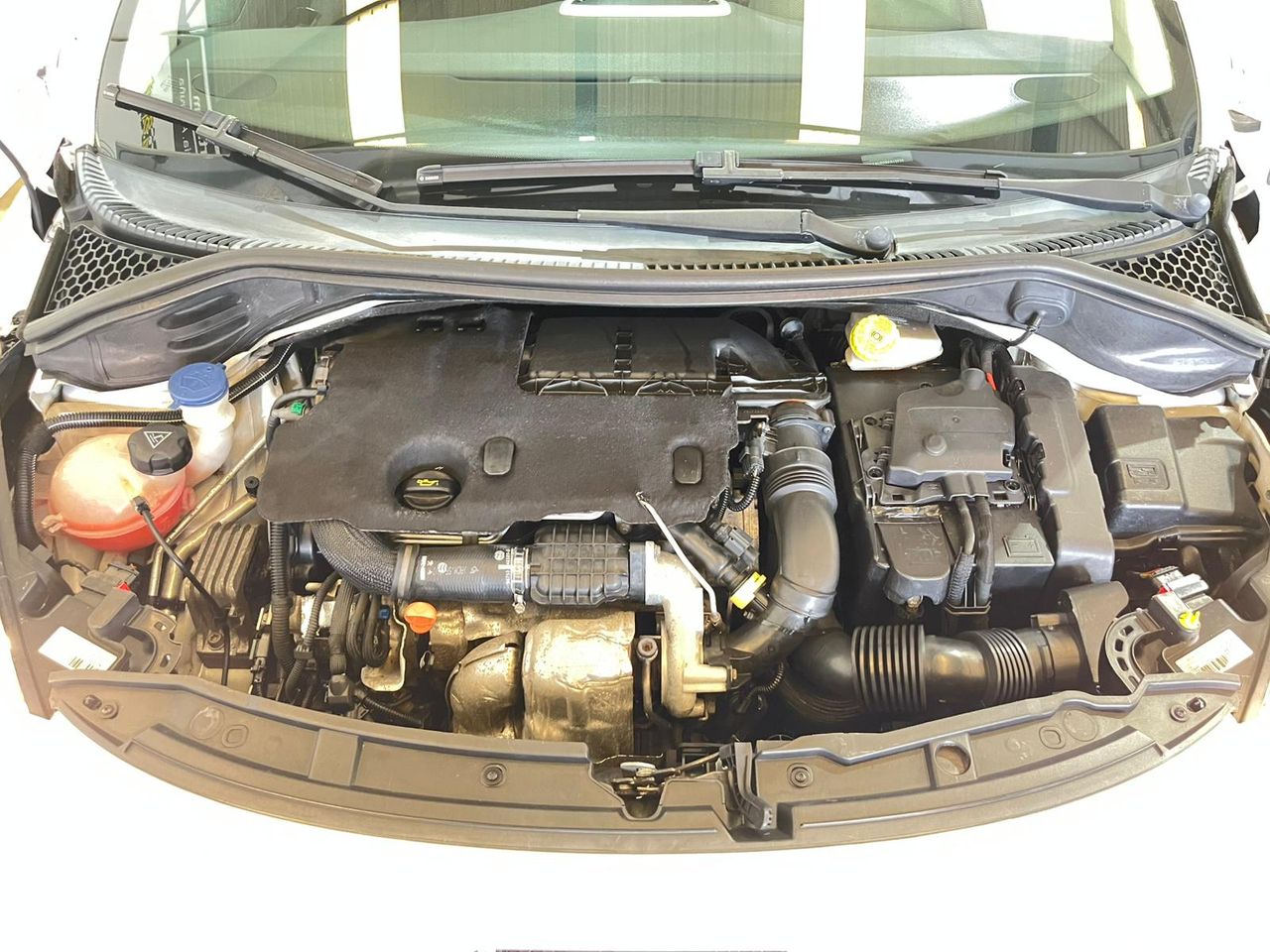 Peugeot 207 ACTIVE 1.6 HDI 92 FAP - Foto 19