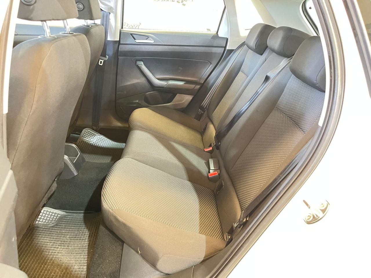 Volkswagen Polo Edition 1.6 TDI 59kW (80CV) - Foto 8