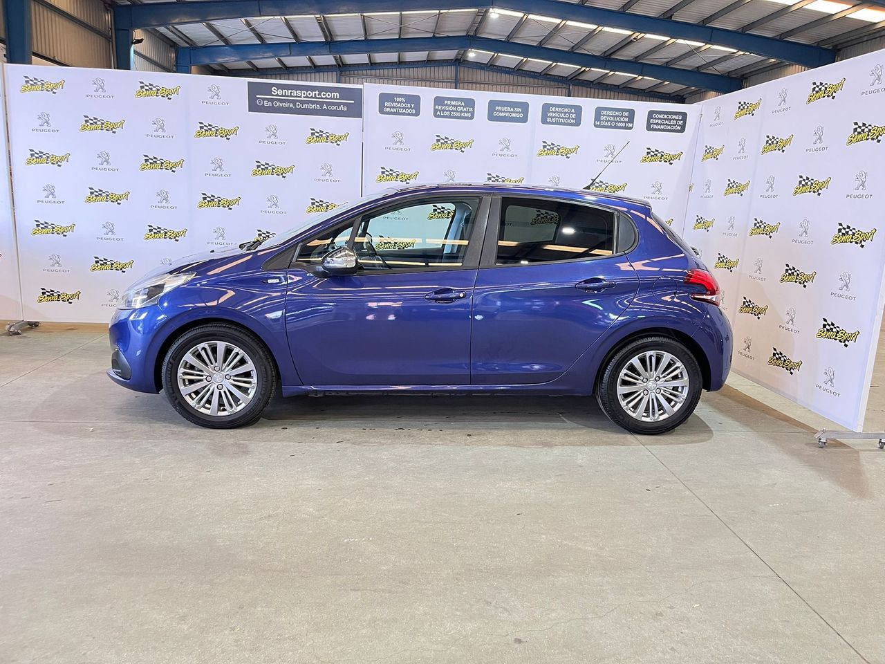 Peugeot 208 5P STYLE 1.6 BlueHDi 55KW (75CV) - Foto 3
