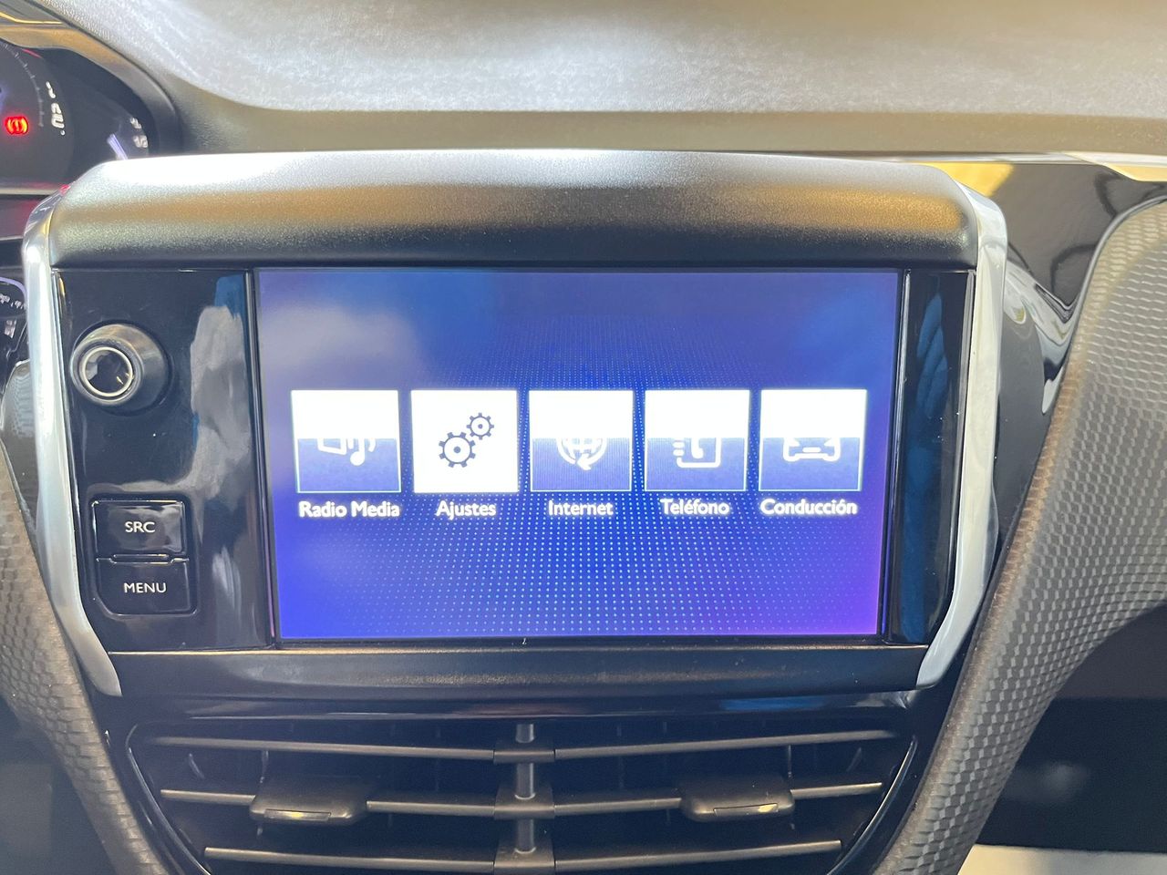 Peugeot 208 5P STYLE 1.6 BlueHDi 55KW (75CV) - Foto 22
