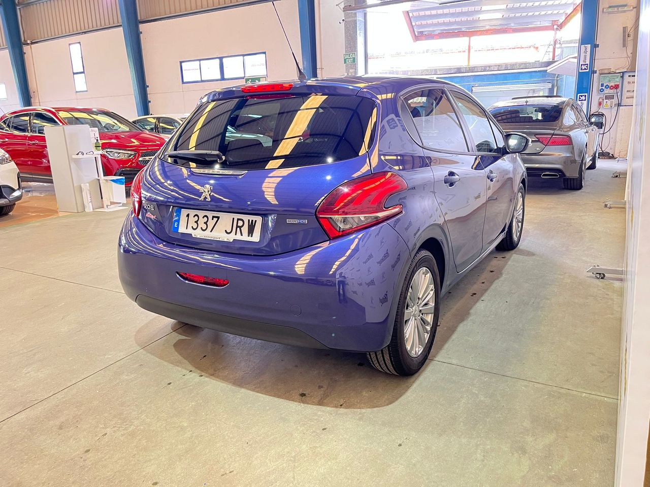 Peugeot 208 5P STYLE 1.6 BlueHDi 55KW (75CV) - Foto 8
