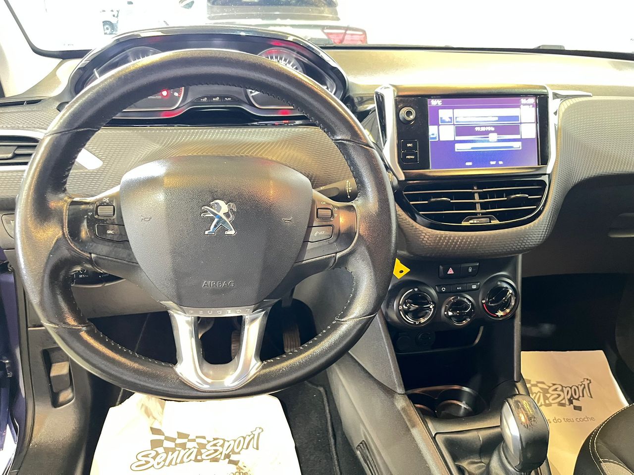 Peugeot 208 5P STYLE 1.6 BlueHDi 55KW (75CV) - Foto 14