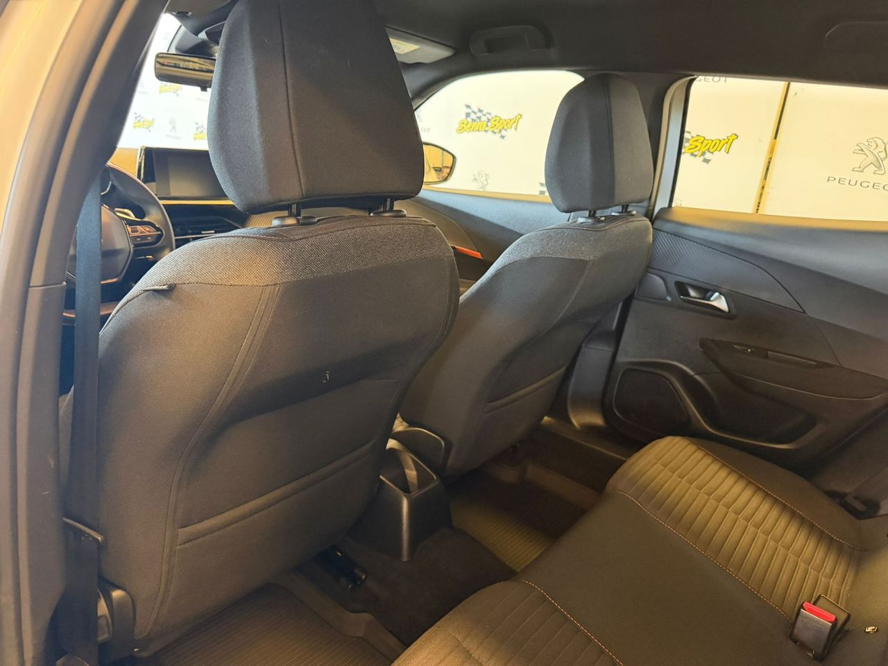 Peugeot 2008 Active Pack BlueHDI 130 S&S EAT8 - Foto 11