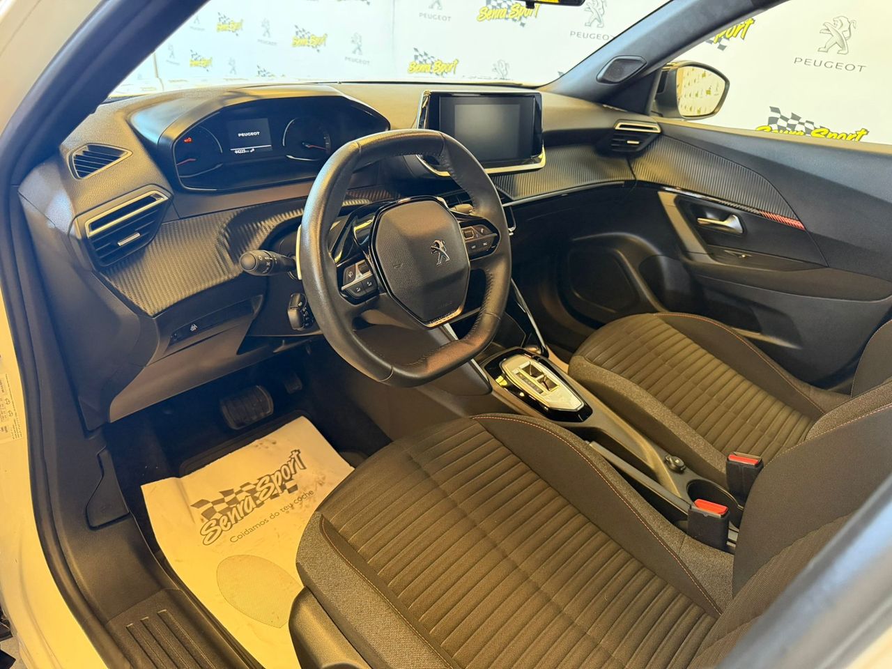 Peugeot 2008 Active Pack BlueHDI 130 S&S EAT8 - Foto 12