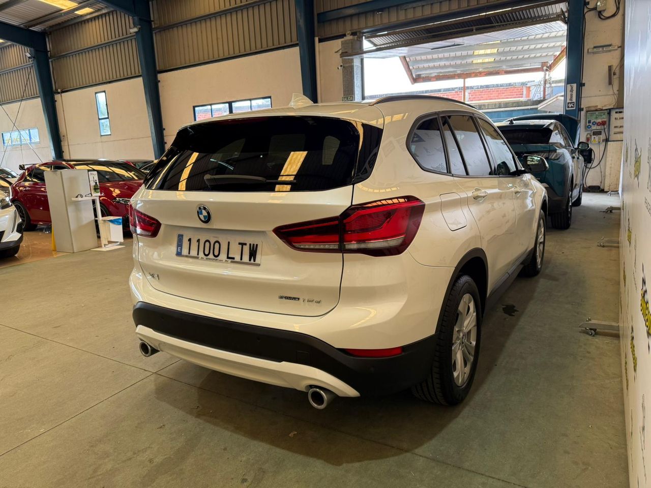BMW X1 sDrive18dA Corporate - Foto 8
