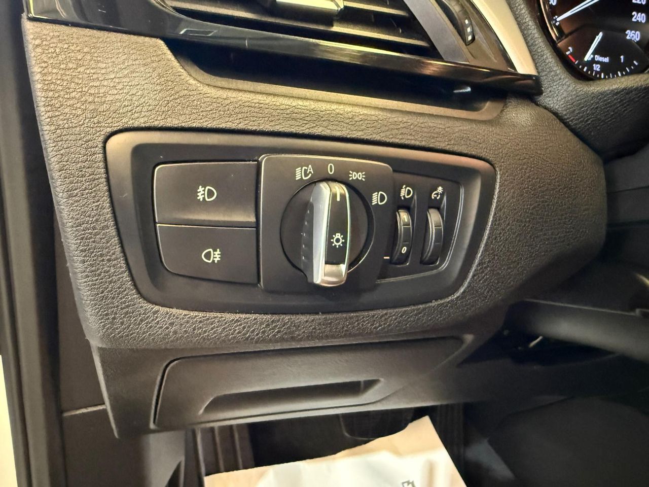 BMW X1 sDrive18dA Corporate - Foto 21