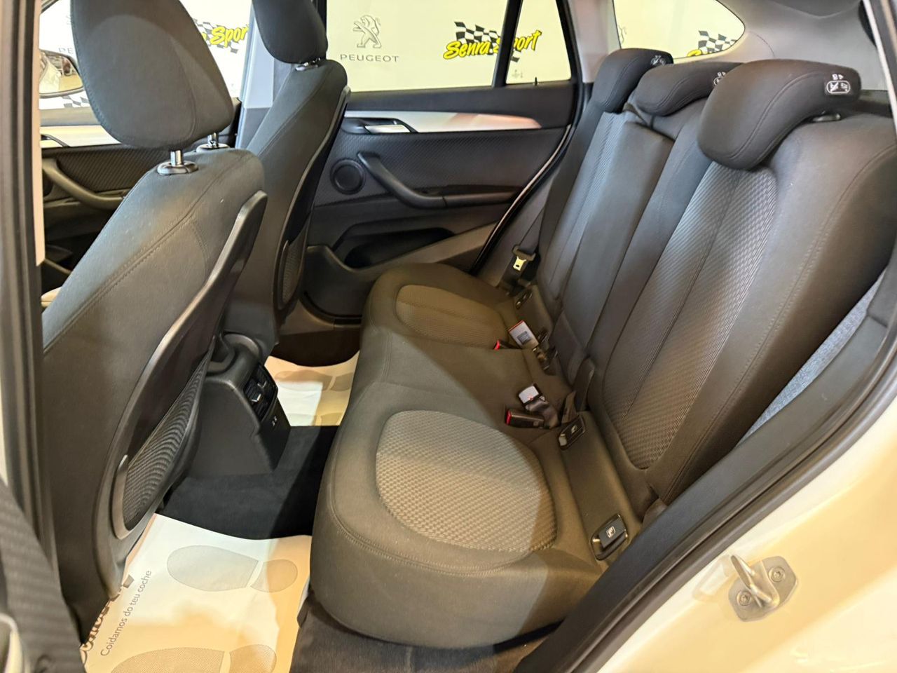 BMW X1 sDrive18dA Corporate - Foto 12