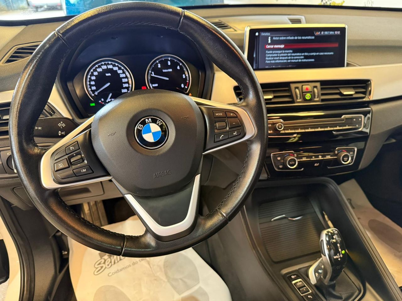 BMW X1 sDrive18dA Corporate - Foto 15