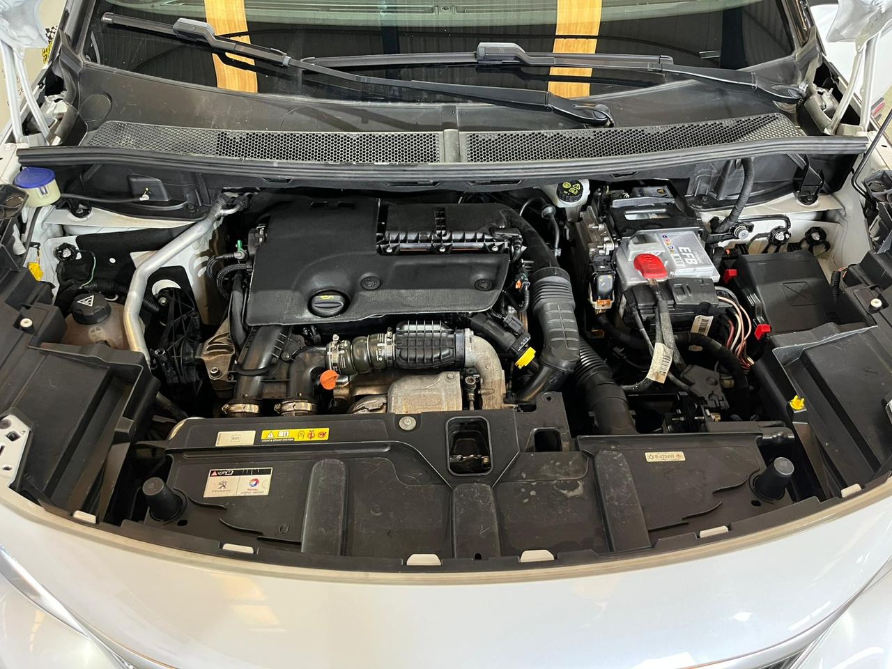 Peugeot 3008 1.6BLUEHDI 88KW (120CV) GT LINE S&S - Foto 26