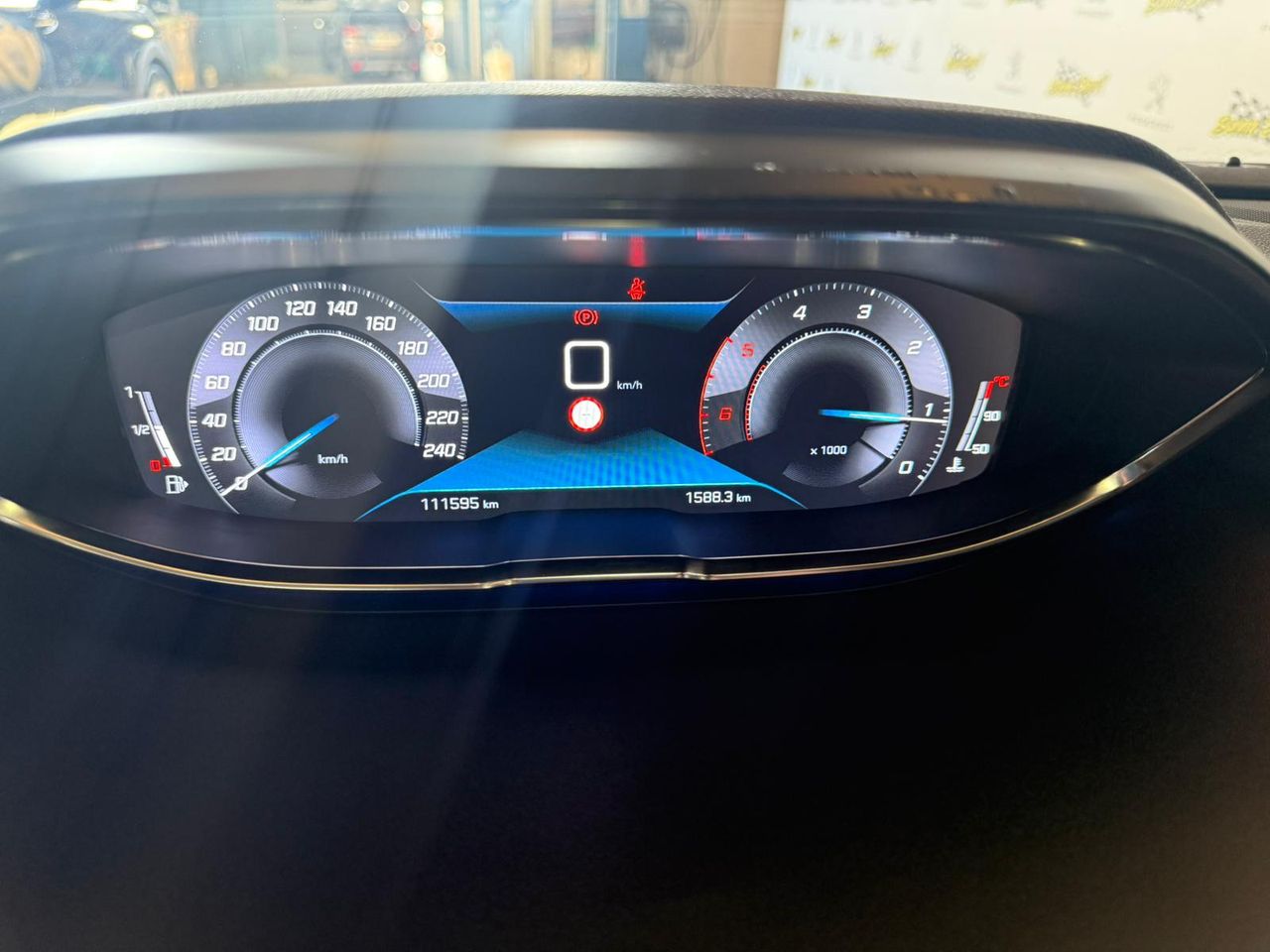 Peugeot 3008 1.5 BlueHDi 96kW (130CV) S&S Allure SE PUEDE VER Y PROBAR EN SENRA SPORT (PEUGEOT) DUMBRIA - Foto 17
