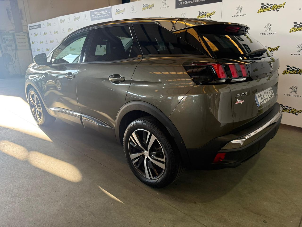 Peugeot 3008 1.5 BlueHDi 96kW (130CV) S&S Allure SE PUEDE VER Y PROBAR EN SENRA SPORT (PEUGEOT) DUMBRIA - Foto 4