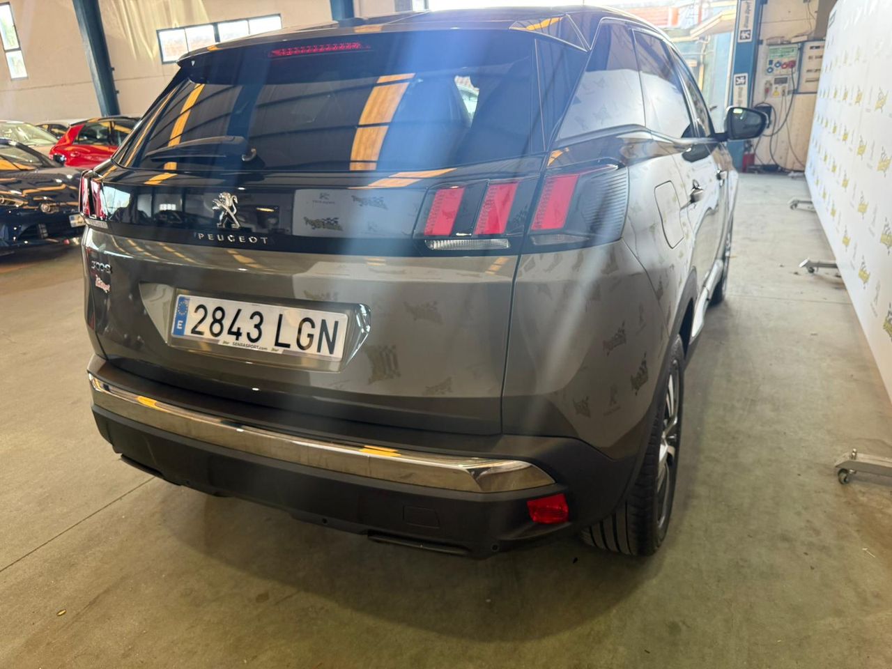Peugeot 3008 1.5 BlueHDi 96kW (130CV) S&S Allure SE PUEDE VER Y PROBAR EN SENRA SPORT (PEUGEOT) DUMBRIA - Foto 7