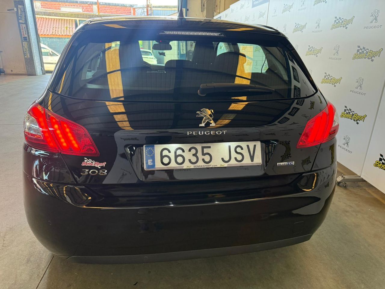 Peugeot 308 5p Allure 2.0 BlueHDi 150 SE PUEDE VER Y PROBAR EN SENRA SPORT (PEUGEOT) DUMBRIA - Foto 10