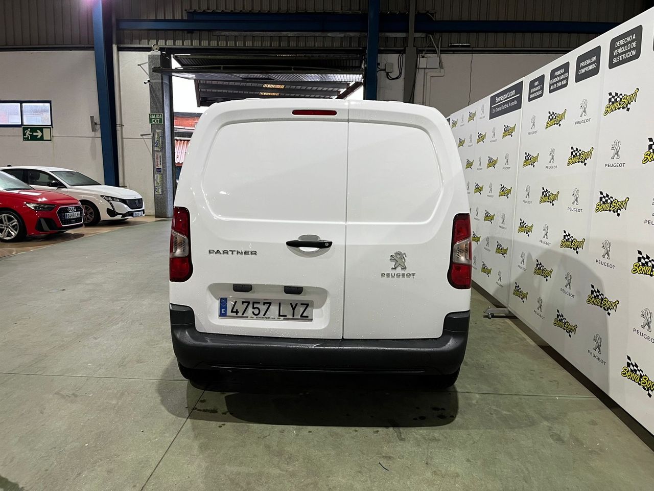 Peugeot Partner PRO STANDAR 100 CV - Foto 6