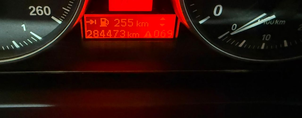 BMW Serie 3 318d - Foto 17