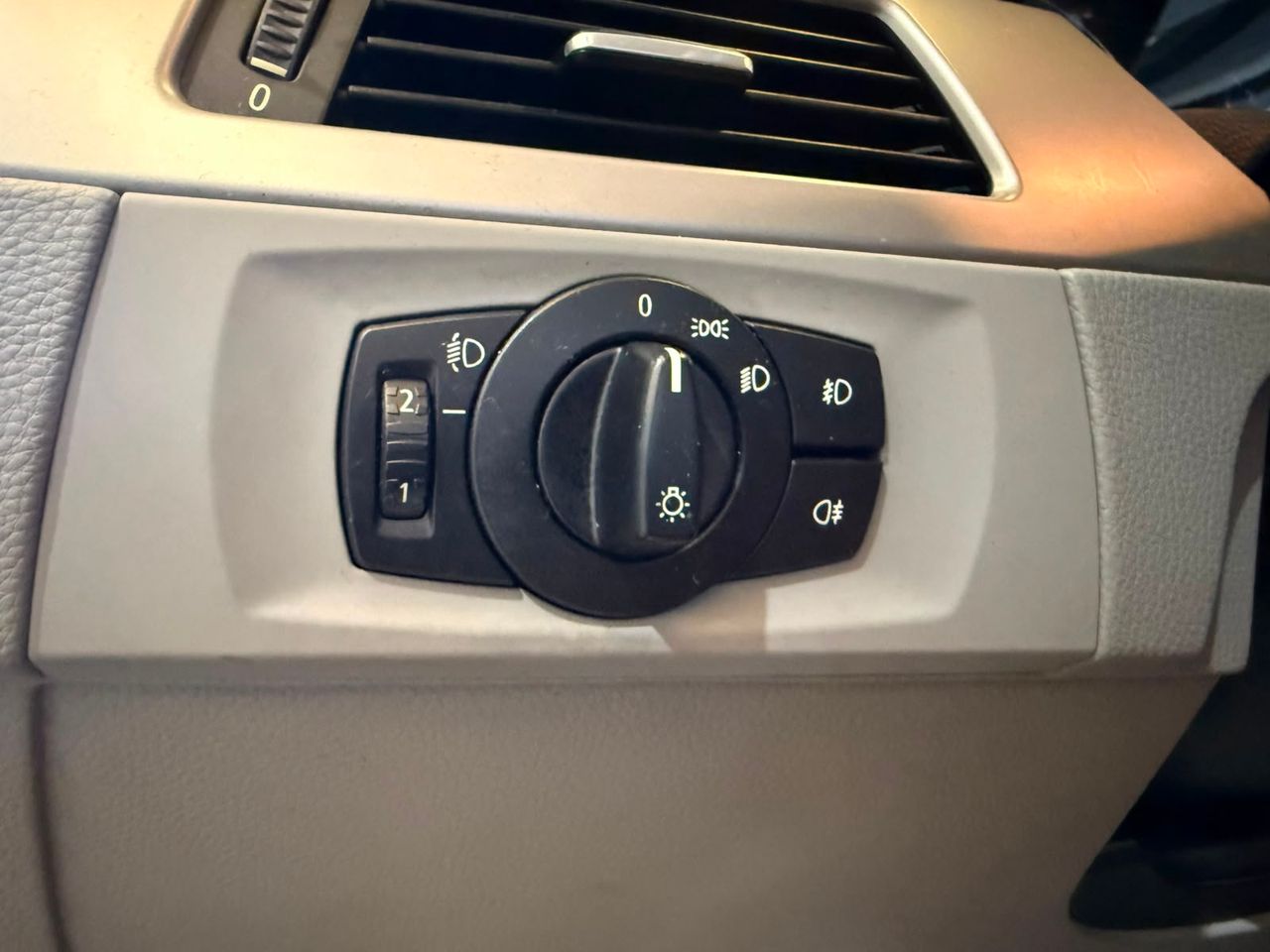 BMW Serie 3 318d - Foto 18
