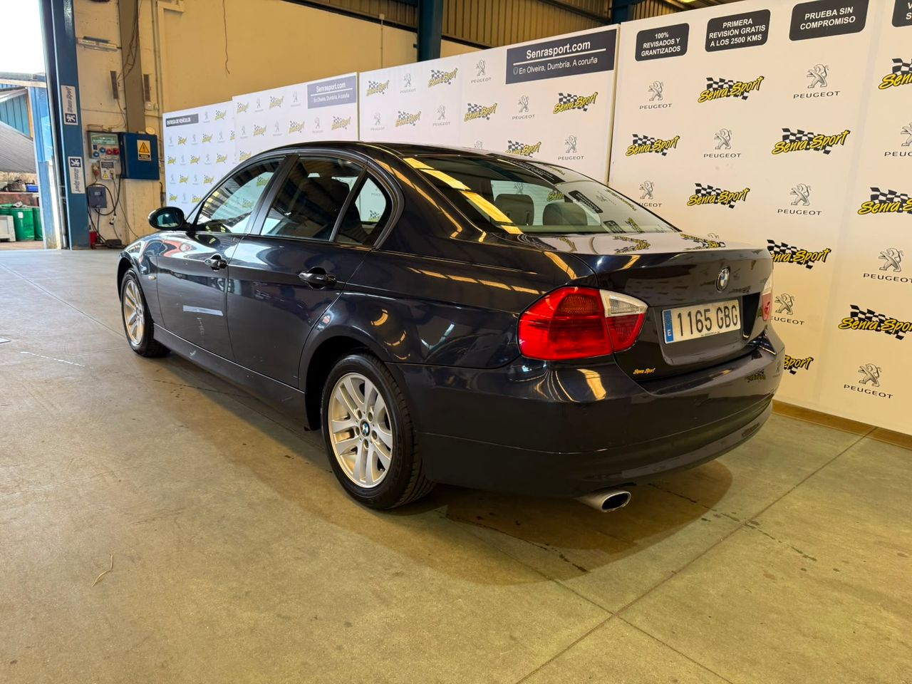 BMW Serie 3 318d - Foto 7