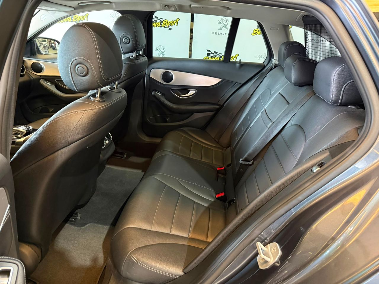 Mercedes Clase C C 220 d Sportive Avantgarde Estate - Foto 11