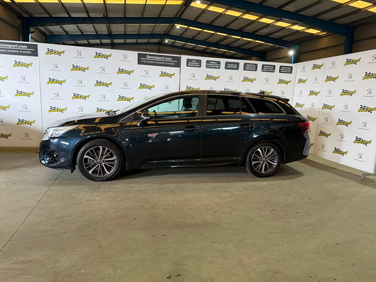 Toyota Avensis 2.0 150D BUSINESS ADVANCE TS - Foto 3