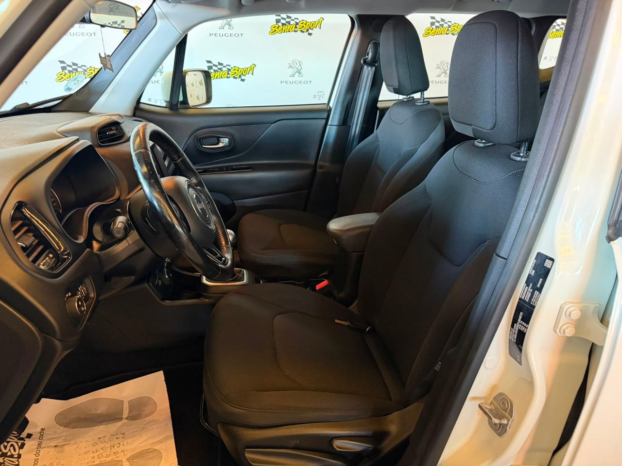 Jeep Renegade 2.0Mjet Night Eagle II 4x4 103kW AD - Foto 10
