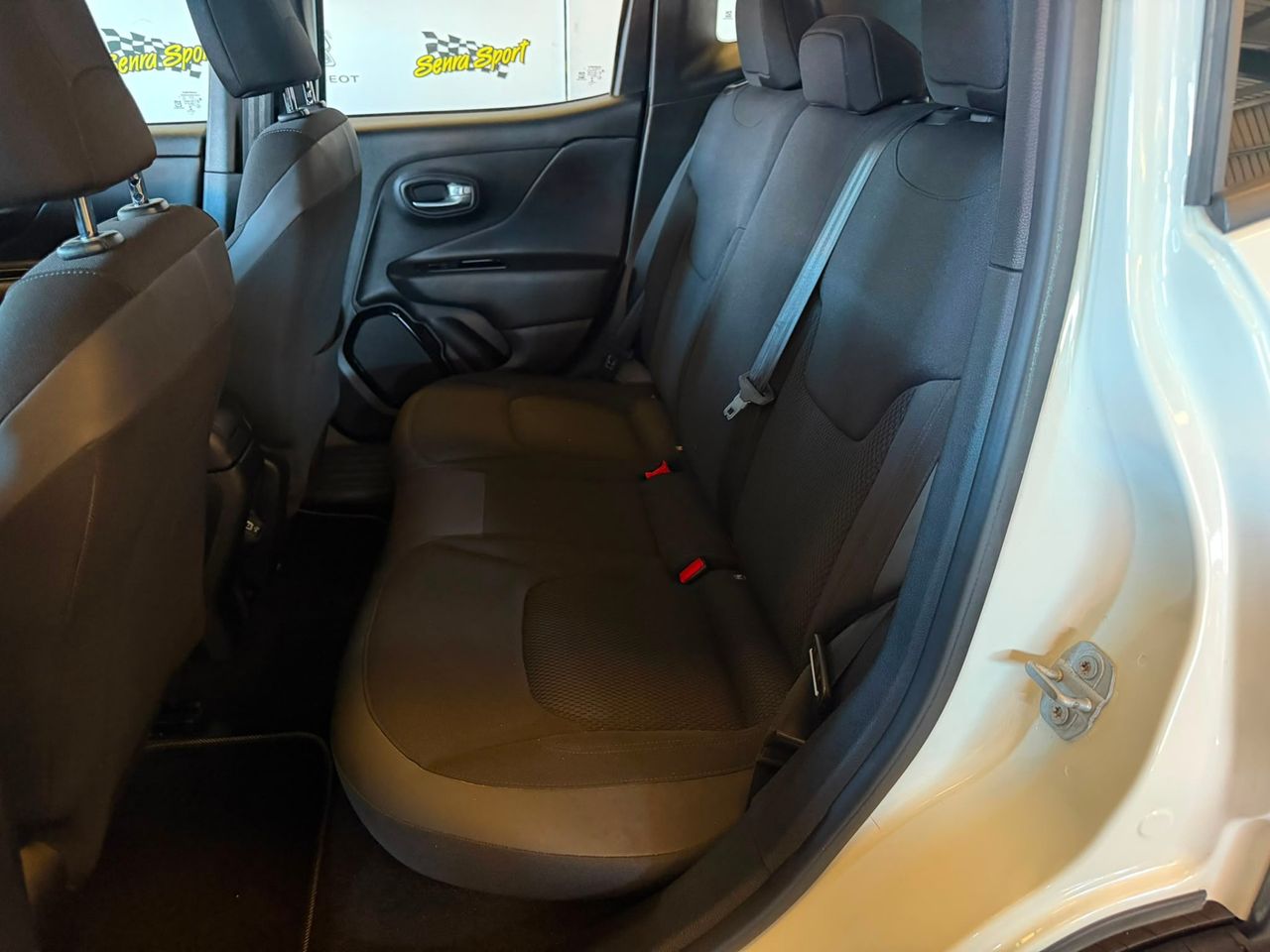 Jeep Renegade 2.0Mjet Night Eagle II 4x4 103kW AD - Foto 11