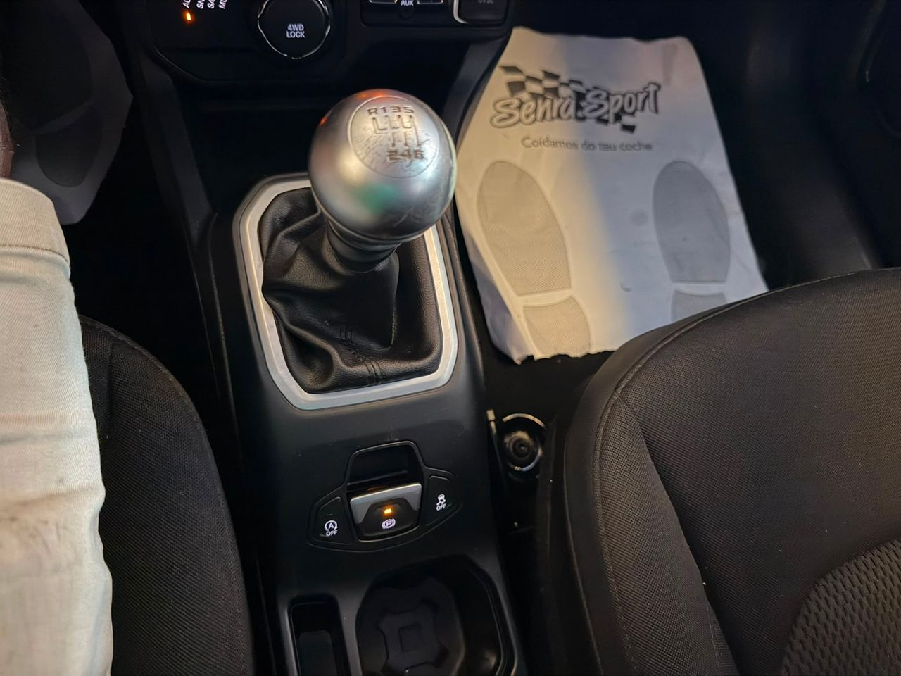 Jeep Renegade 2.0Mjet Night Eagle II 4x4 103kW AD - Foto 18