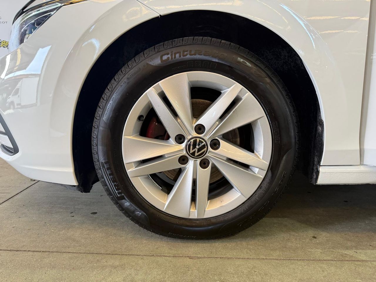 Volkswagen Golf 2.0 TDI 85kW (115CV) - Foto 25