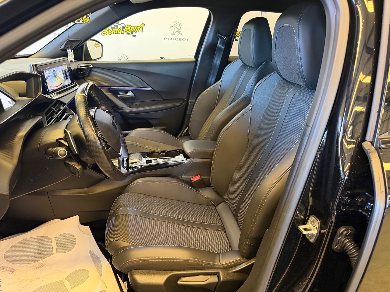 Peugeot 2008 GT BlueHDI 130 S&S EAT8 - Foto 11