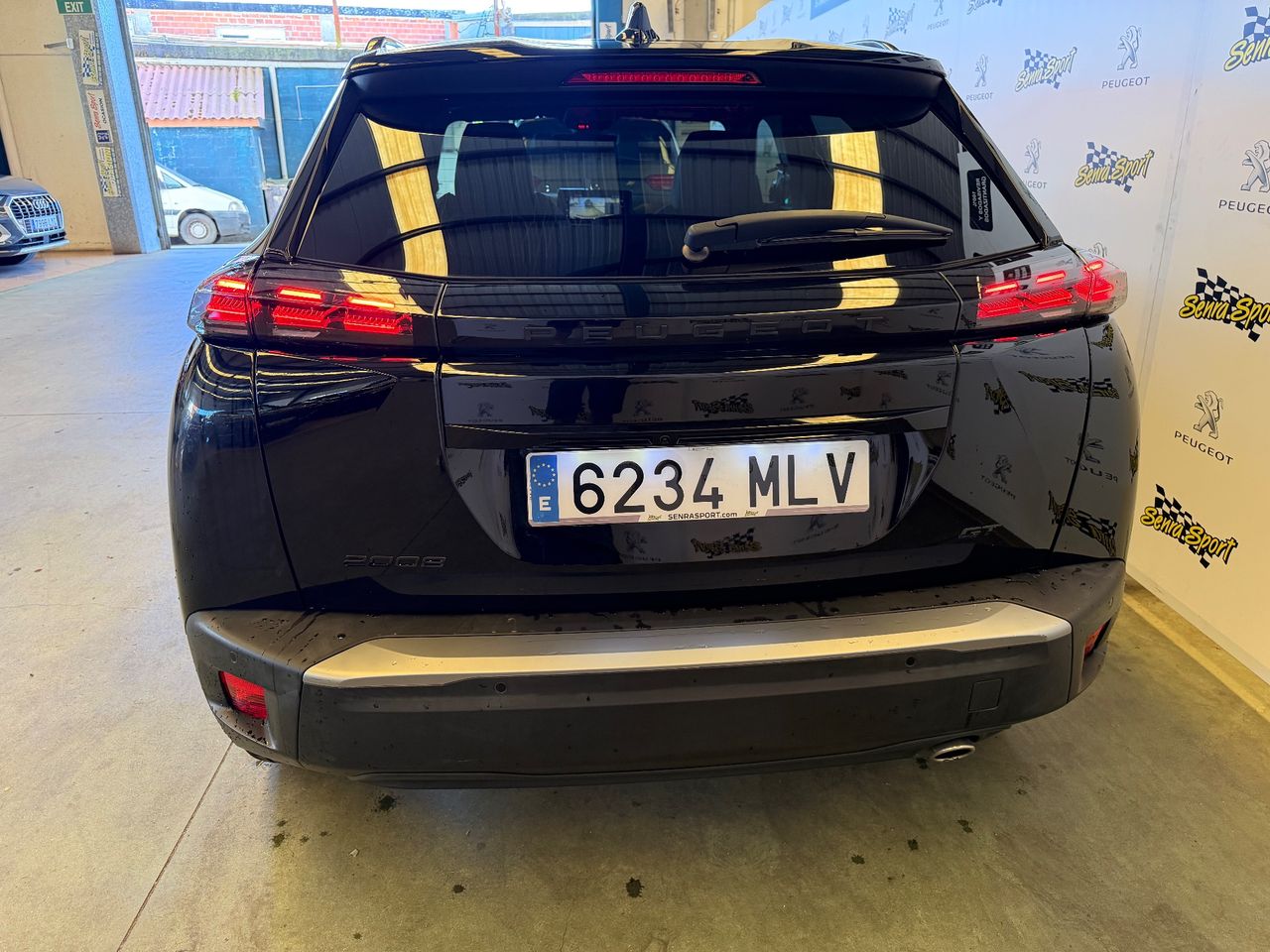 Peugeot 2008 GT BlueHDI 130 S&S EAT8 - Foto 5
