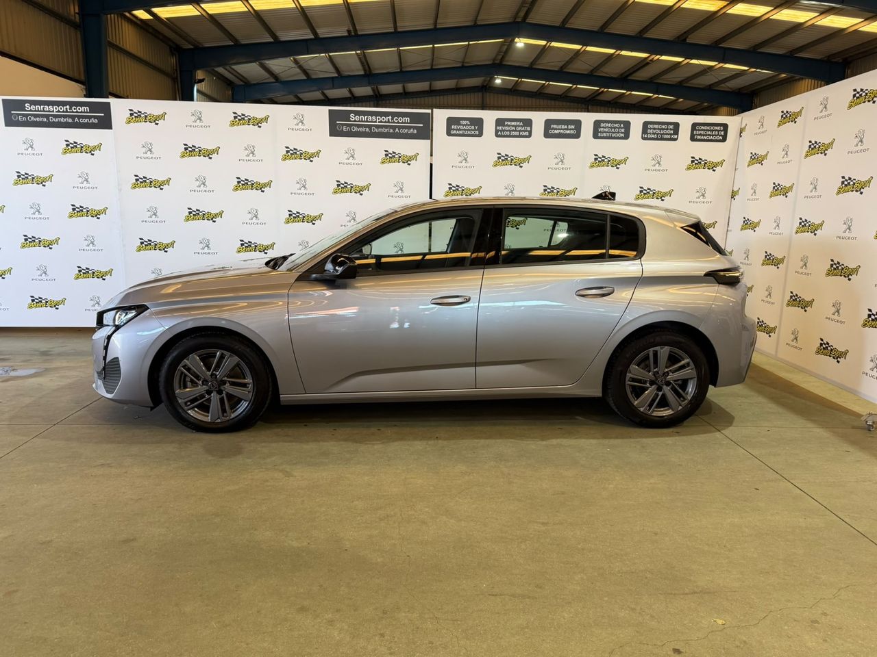 Peugeot 308 5P Active Pack BlueHDi 130 S&S MAN - Foto 3