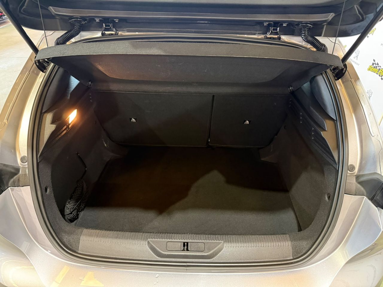 Peugeot 308 5P Active Pack BlueHDi 130 S&S MAN - Foto 23