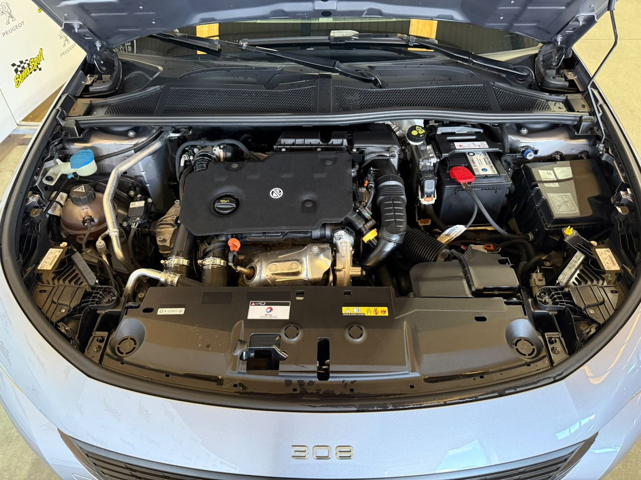 Peugeot 308 5P Active Pack BlueHDi 130 S&S MAN - Foto 24
