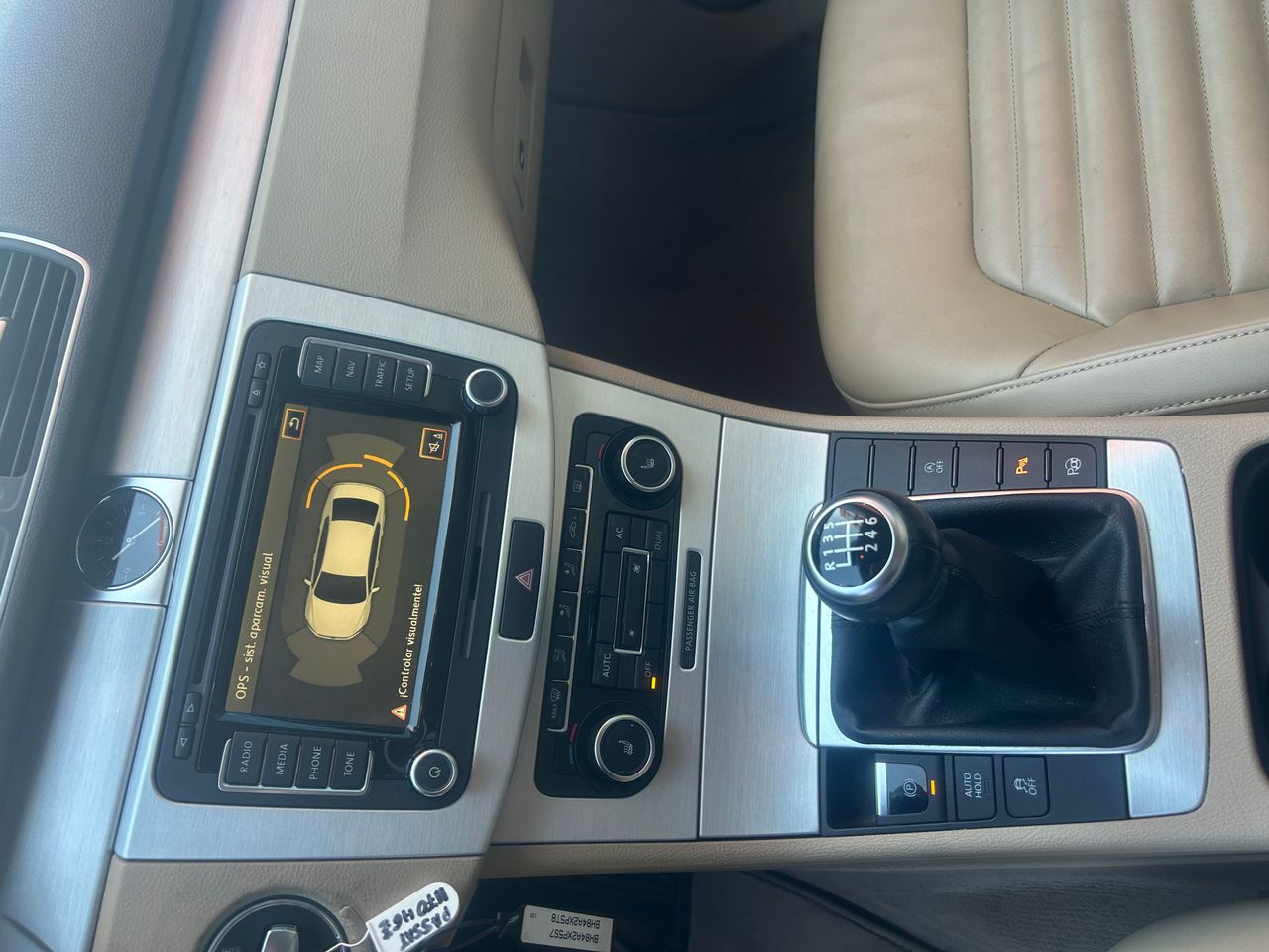 Volkswagen Passat 2.0 TDI - foto 7