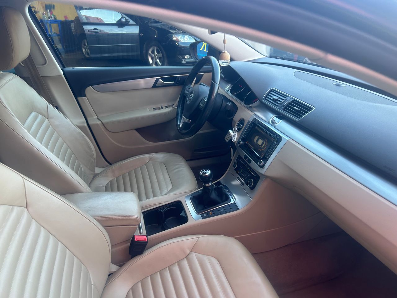 Volkswagen Passat 2.0 TDI - foto 19