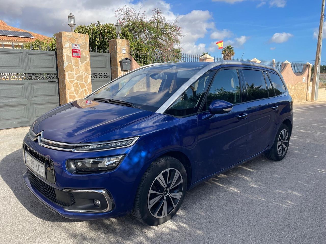 Te ofrecemos consulta  de segunda mano - citroën c4 picasso 2017 /