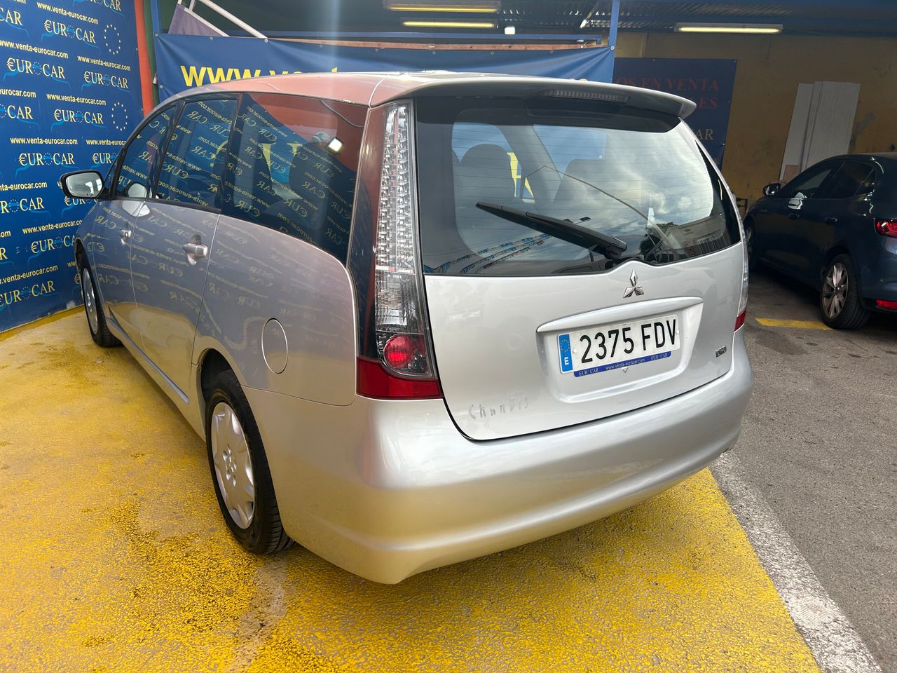 Mitsubishi Grandis 2.0 CRDI - foto 26