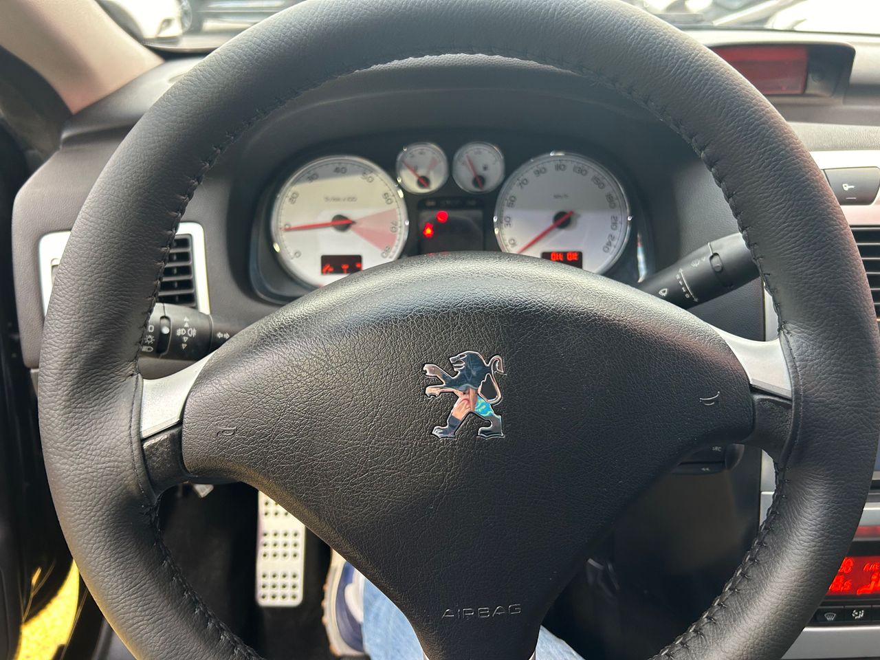 Peugeot 307 1.6 I - foto 8