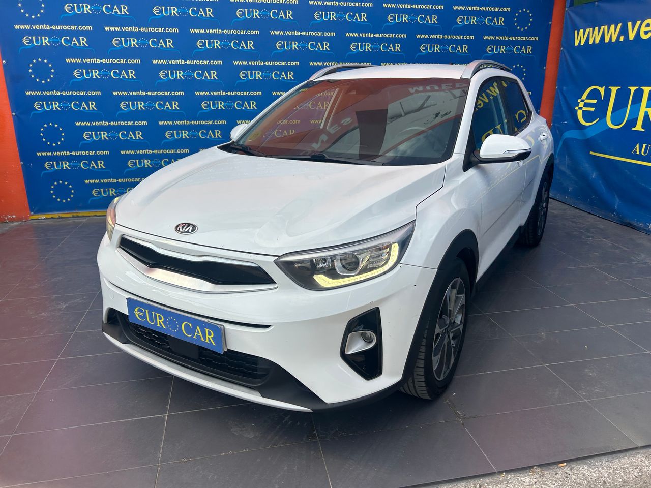kia stonic 2018 / foto grande (2)